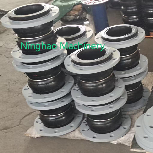Industrial Rubber Expansion Joint DN350 Pipe Compensator
