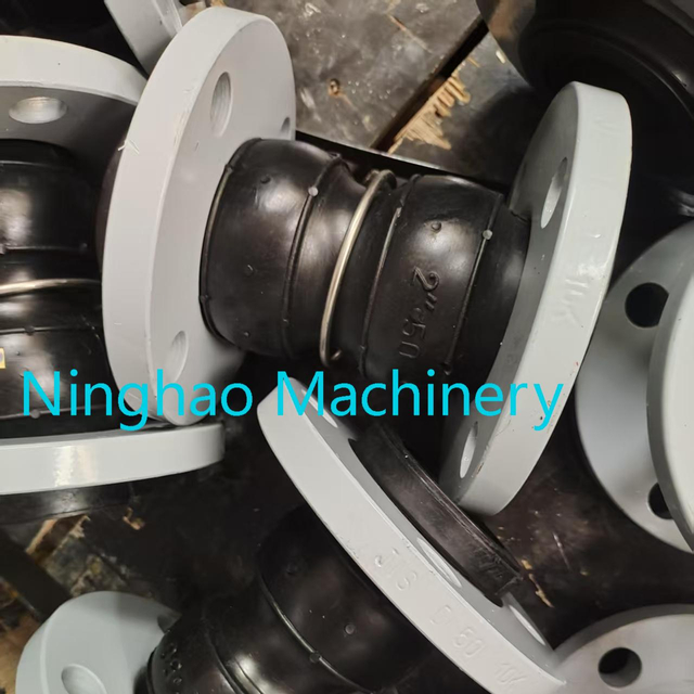 High Temperature DN200 EPDM Rubber Expansion Joint for Water Lines 